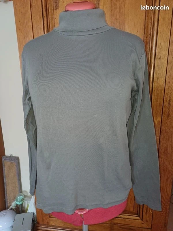 T shirt manches longues marque Yessica taille 40